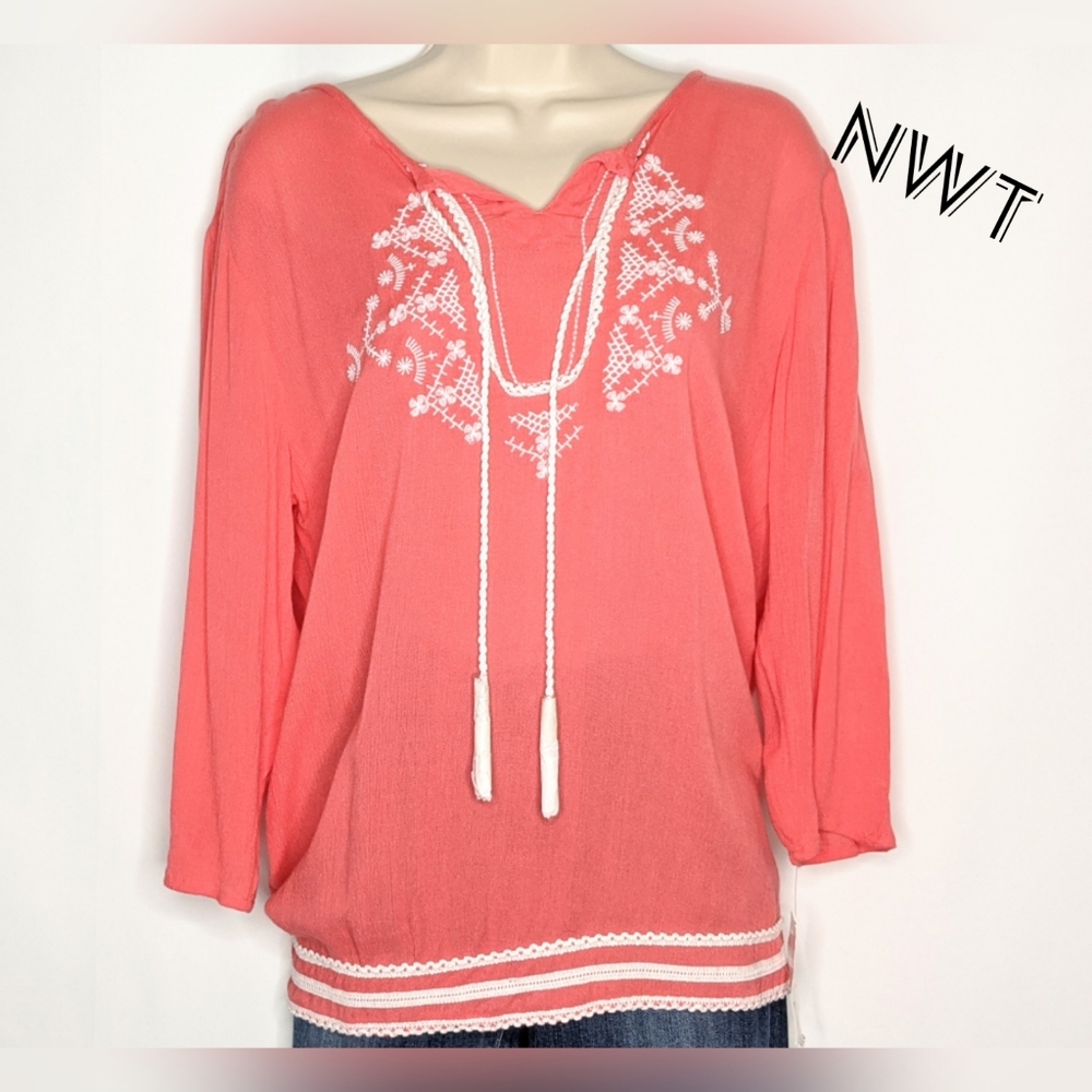 Hannah boho embroidery 3/4 sleeve top‎ coral. New With Tag sz:S